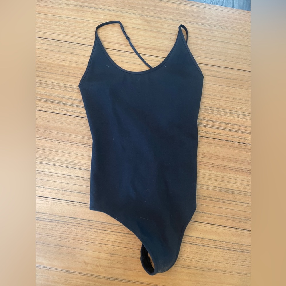 ARITZIA bodysuit, size XS, black, nice body suit, never worn